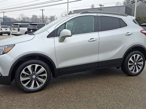 Certified 2022 Buick Encore Preferred w/ Safety Package image 5
