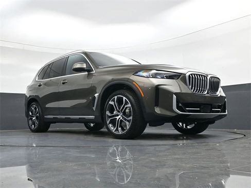 New 2026 BMW X5 sDrive40i image 25