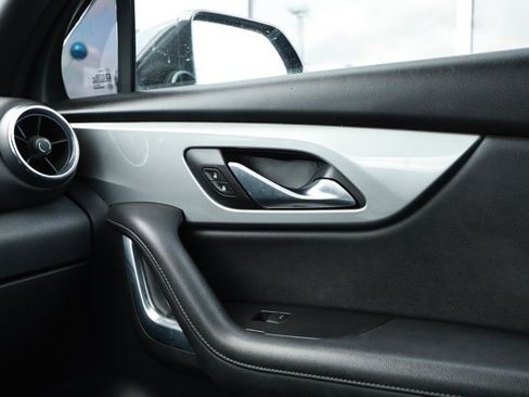 Used 2020 Chevrolet Blazer LT FWD image 25