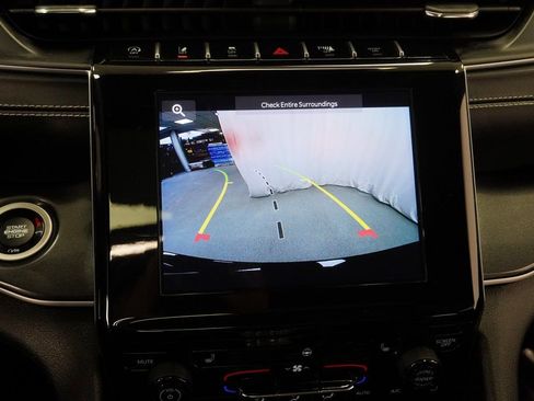 Certified 2023 Jeep Grand Cherokee Altitude image 31