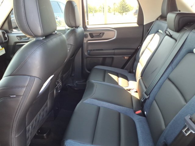 Used 2025 Ford Bronco Sport Outer Banks w/ Outer Banks Tech Package+ AWD/4WD image 25