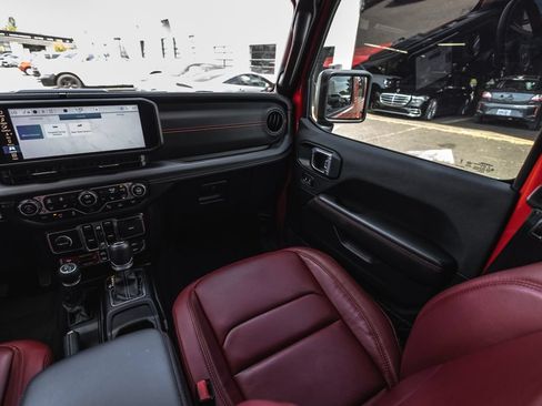 Used 2024 Jeep Wrangler Unlimited Rubicon 392 AWD/4WD image 25