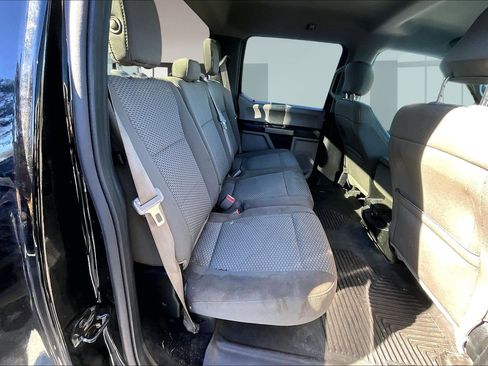 Used 2017 Ford F150 XLT image 18