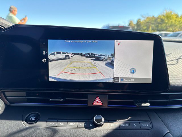 Used 2026 Hyundai Elantra SEL FWD image 21