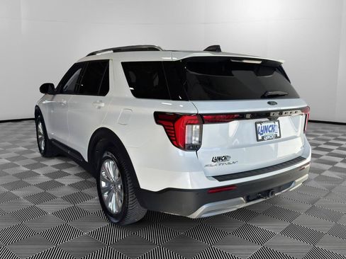 Used 2025 Ford Explorer Platinum w/ LUX Leather Package AWD/4WD image 3