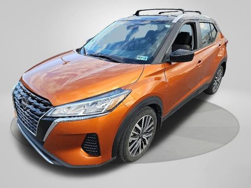 Used 2024 Nissan Kicks SV w/ Interior Electronics Package FWD image 2