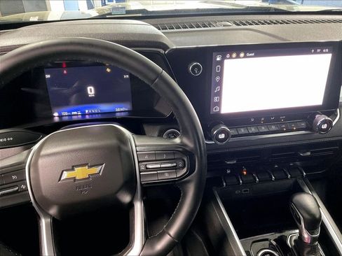 Used 2023 Chevrolet Colorado LT w/ LT Convenience Package AWD/4WD image 18