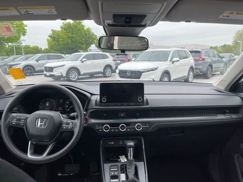 Used 2023 Honda CR-V EX image 11