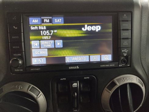Used 2016 Jeep Wrangler Unlimited Sport w/ Quick Order Package 24S AWD/4WD image 25