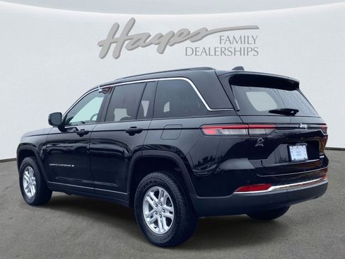 Certified 2024 Jeep Grand Cherokee Laredo image 39