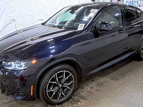 Used 2024 BMW X4 xDrive30i w/ Premium Package image 1
