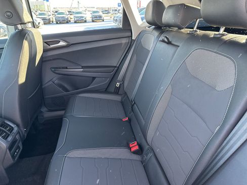 New 2026 Volkswagen Taos SE AWD/4WD image 16