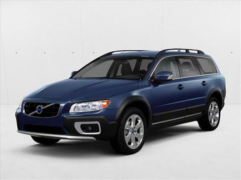 Used 2013 Volvo XC70 T6 image 1