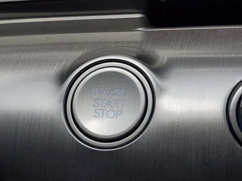 Used 2024 Hyundai Kona SEL FWD image 14