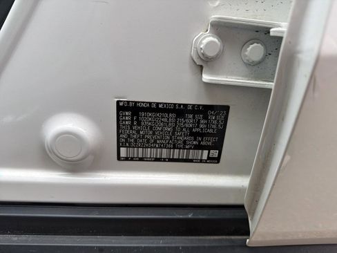 Used 2023 Honda HR-V LX image 28