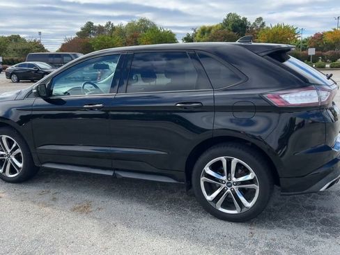 Used 2018 Ford Edge Sport w/ Technology Package image 39
