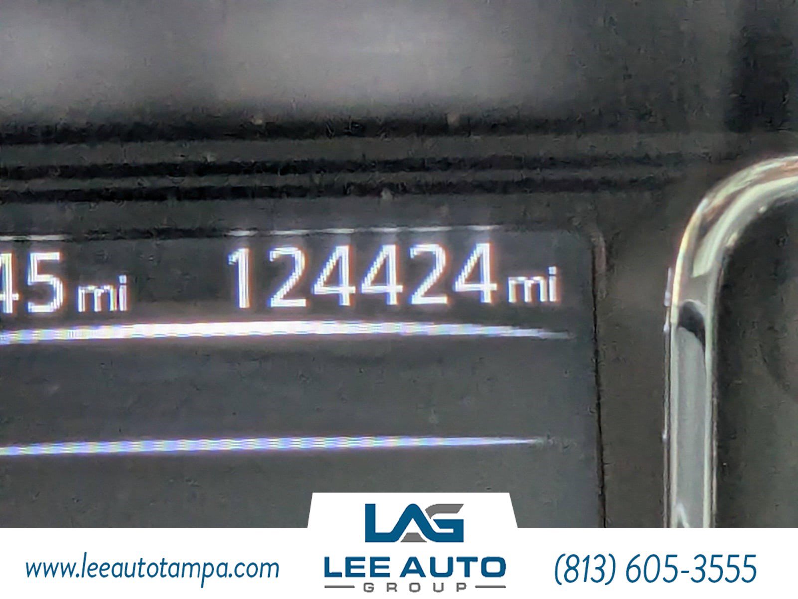 Used 2017 Nissan Titan SV AWD/4WD image 26