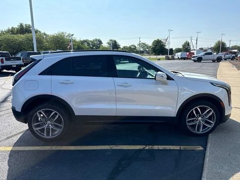 Used 2023 Cadillac XT4 Sport AWD/4WD image 6