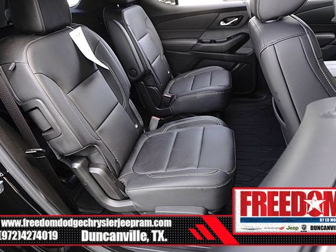 Used 2023 Chevrolet Traverse LT w/ LPO, Floor Liner Package AWD/4WD image 17