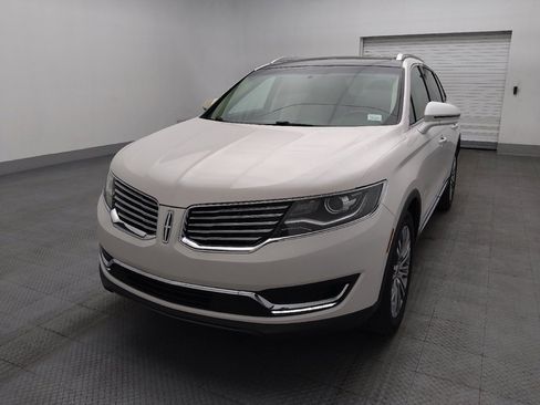 Used 2017 Lincoln MKX Reserve w/ Cargo Utility Package FWD image 15