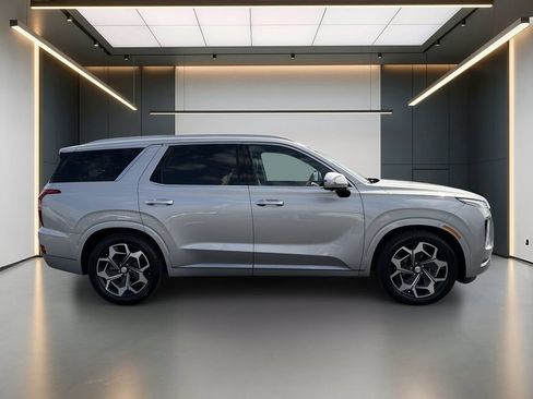 Used 2022 Hyundai Palisade Calligraphy w/ Cargo Package FWD image 7