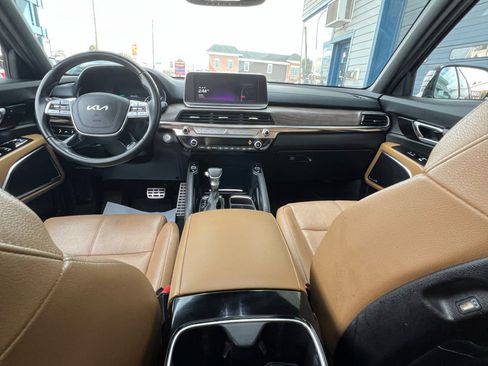 Used 2022 Kia Telluride SX w/ Towing Package image 18