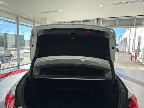 Used 2023 Mercedes-Benz C 300 4MATIC Sedan image 10