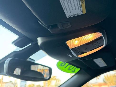 Used 2018 Jeep Grand Cherokee Overland image 20