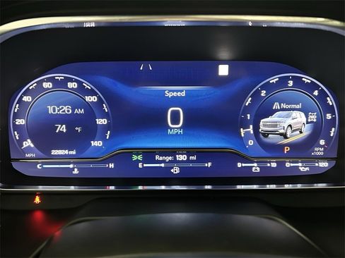 Used 2022 Chevrolet Suburban High Country image 17