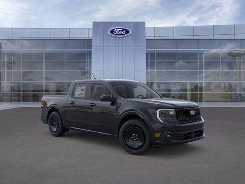 New 2026 Ford Maverick Lobo AWD/4WD image 9