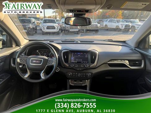 Used 2023 GMC Terrain AT4 image 25