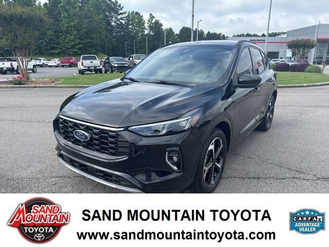 Used 2023 Ford Escape ST-Line Elite w/ Premium Technology Package AWD/4WD image 7