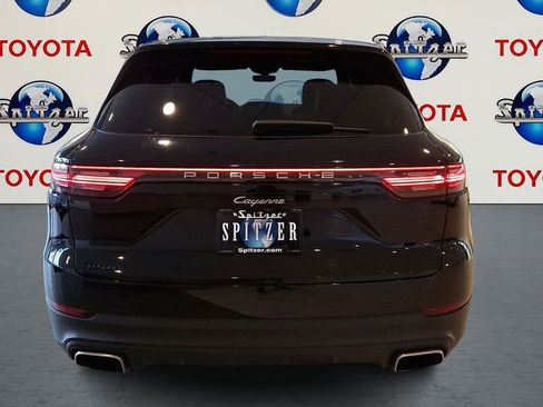 Used 2022 Porsche Cayenne Base image 9