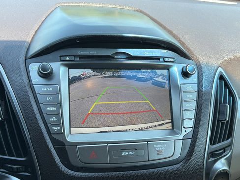 Used 2014 Hyundai Tucson Limited w/ Technology Package 02 image 8