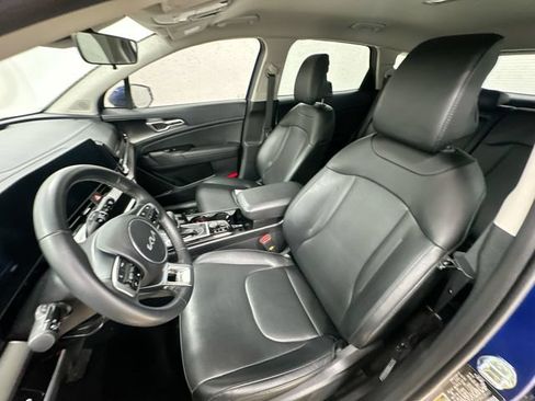 Certified 2024 Kia Sportage EX AWD/4WD image 14