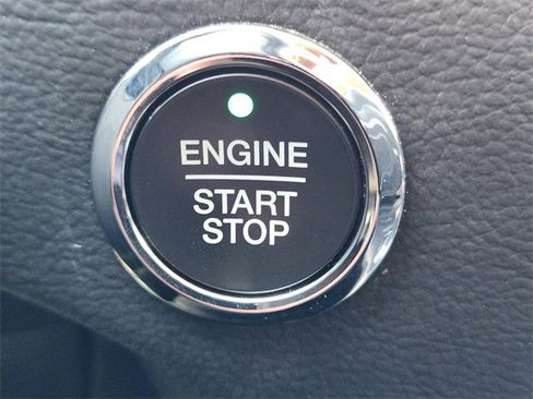 Used 2024 Ford Edge SE w/ Black Appearance Package image 22