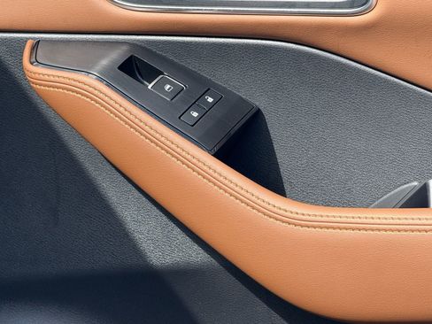 New 2026 Nissan Rogue Platinum image 17