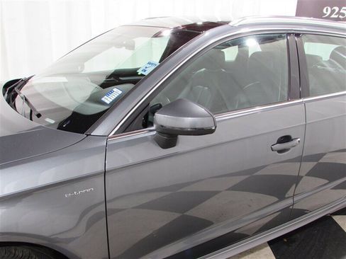 Used 2016 Audi A3 e-tron Premium Plus w/ Premium Plus Package image 81