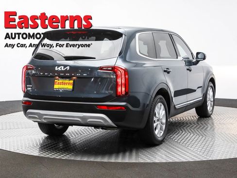 Used 2022 Kia Telluride LX image 5