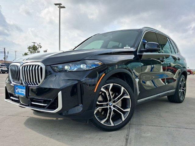 Used 2025 BMW X5 xDrive40i w/ Premium Package AWD/4WD image 2