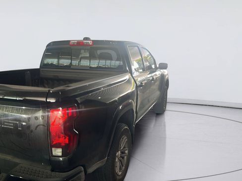 Used 2026 Chevrolet Colorado LT RWD image 2
