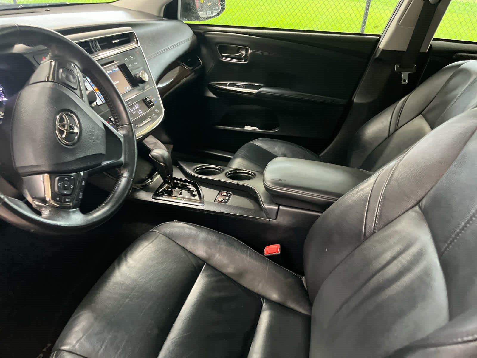 Used 2013 Toyota Avalon XLE Premium FWD image 9