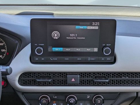 Certified 2024 Honda HR-V LX image 19