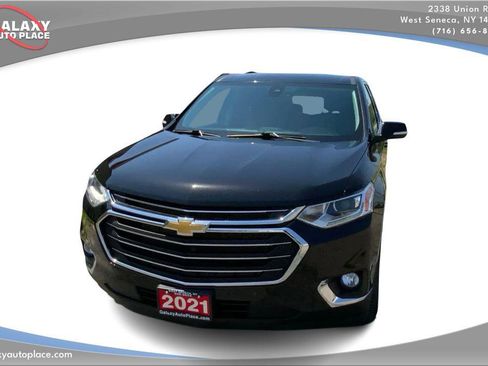 Used 2021 Chevrolet Traverse LT AWD/4WD image 2