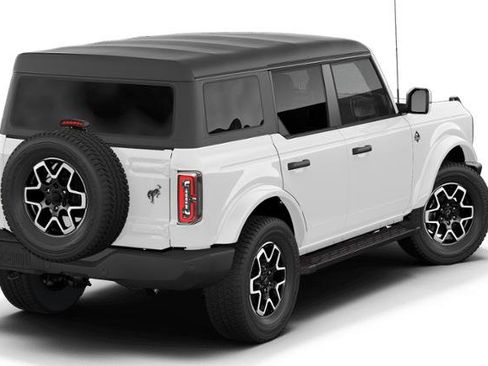 New 2026 Ford Bronco Outer Banks AWD/4WD image 3