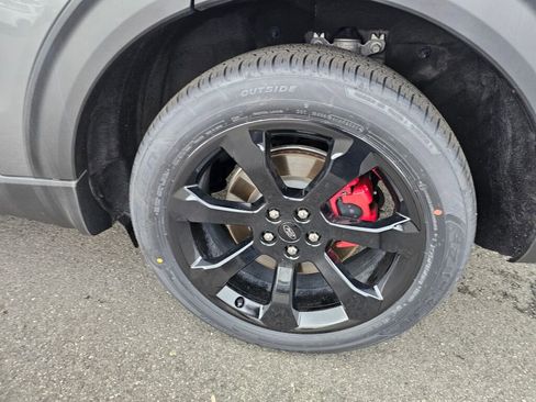 Certified 2022 Ford Explorer ST w/ Equipment Group 401A image 11