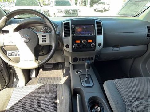 Used 2021 Nissan Frontier SV image 17