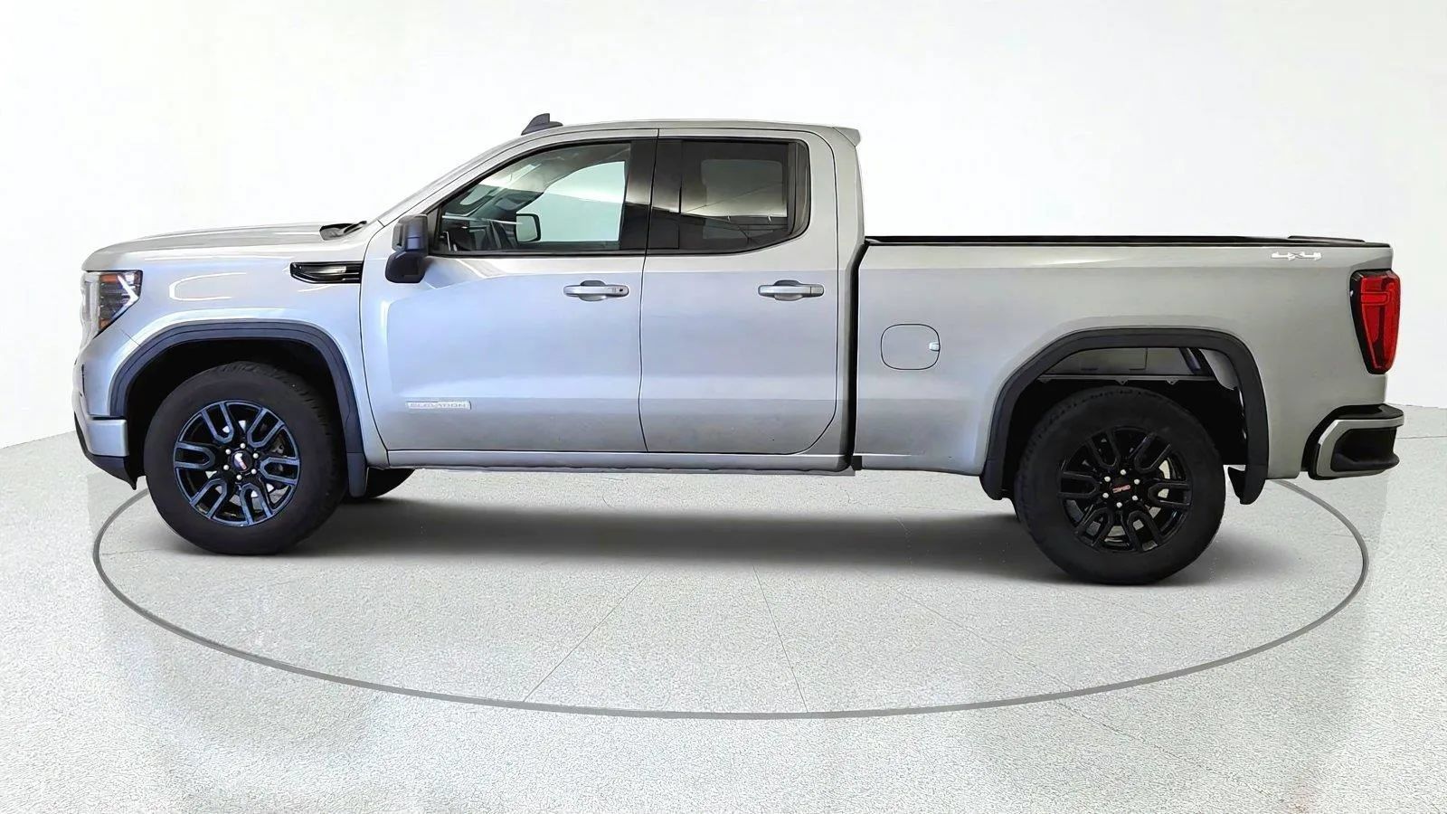 Used 2023 GMC Sierra 1500 Elevation AWD/4WD image 5