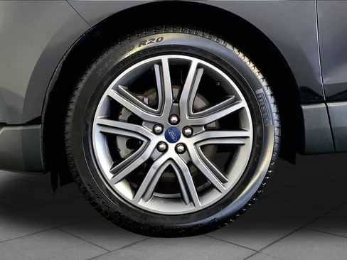 Used 2022 Ford Edge Titanium w/ Equipment Group 301A AWD/4WD image 11