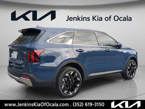 New 2026 Kia Sorento EX AWD/4WD image 3
